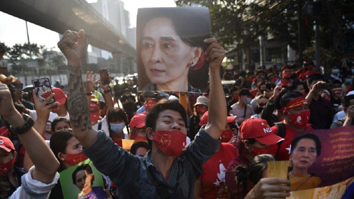 Las movilizaciones empiezan a crecer en Birmania tras el Golpe de Estado