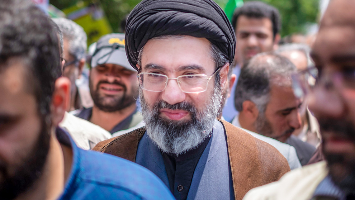 El nuevo líder supremo iraní habló por televisión tras asumir el cargo luego de la muerte de su padre en los bombardeos contra Teherán.