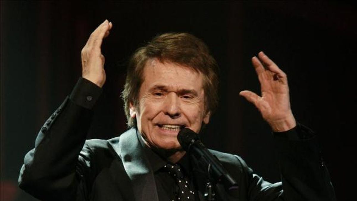 Raphael emocionó a su público