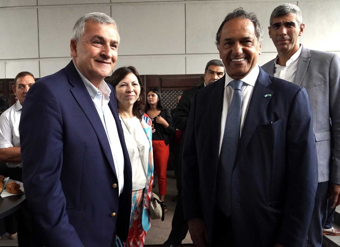 Gerardo Morales y Daniel Scioli en la Fiesta de la Vendimia en Mendoza