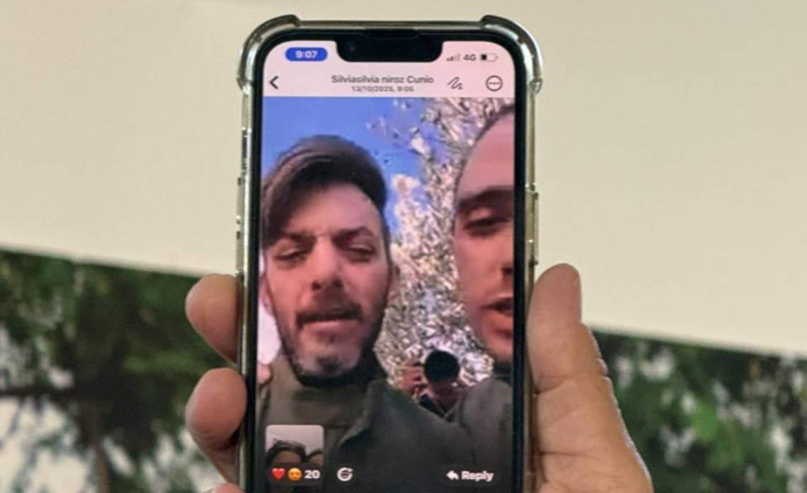 Los hermanos argentinos Cunio pudieron hacer una video llamada con su familia antes de la liberaciòn  Los hermanos argentinos Cunio pudieron hacer una video llamada con su familia antes de la liberaciòn