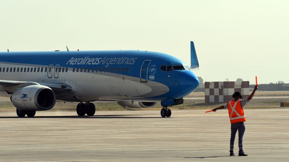 Aerolíneas Argentinas reprogramó 101 vuelos debido a una medida gremial