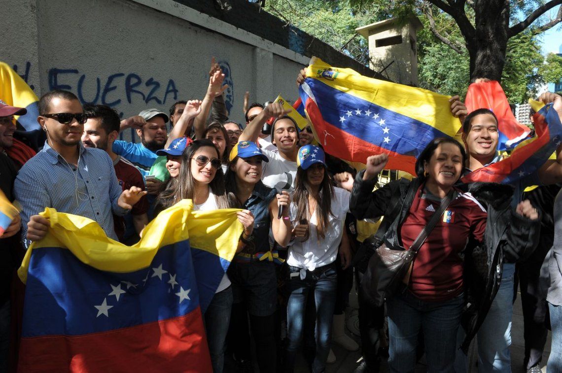 Cada 20 minutos, un venezolano se radica en Argentina