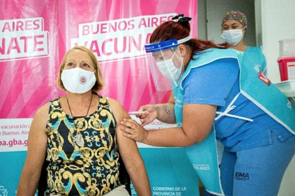 Comienza hoy en Buenos Aires la vacunación libre a mayores de 60