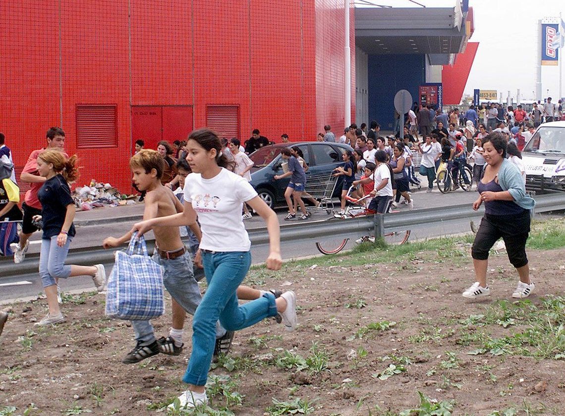 En fotos: a 20 años de los trágicos 19 y 20 de diciembre de 2001