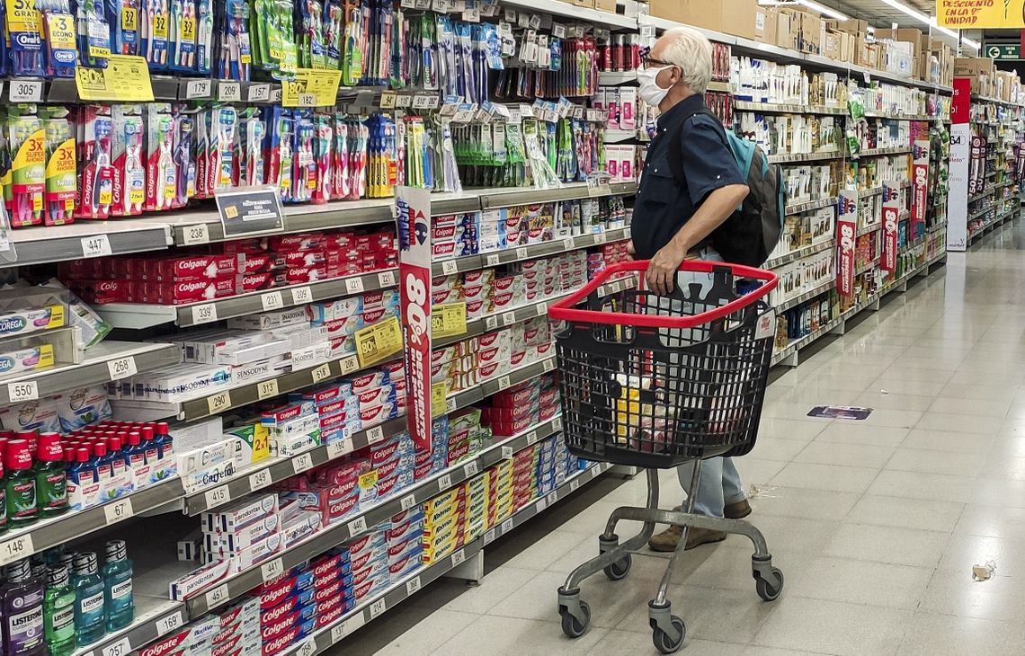Advierten que el consumo continuará en baja