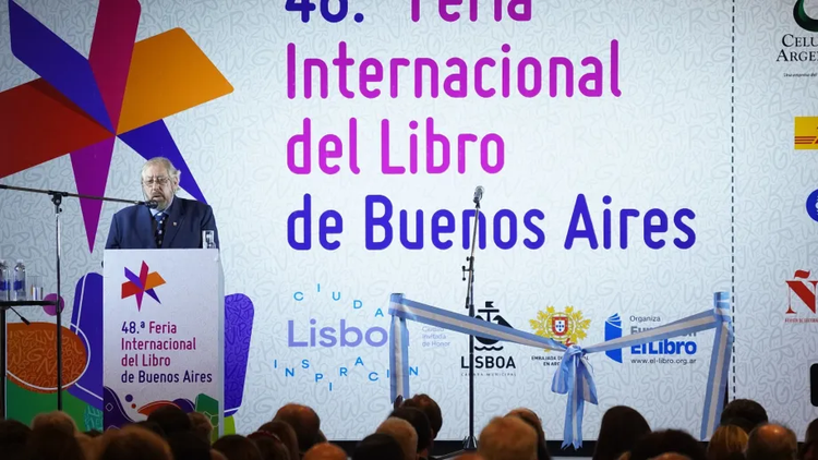 Guillermo Piro obtuvo el Premio de la Crítica de la Fundación El Libro