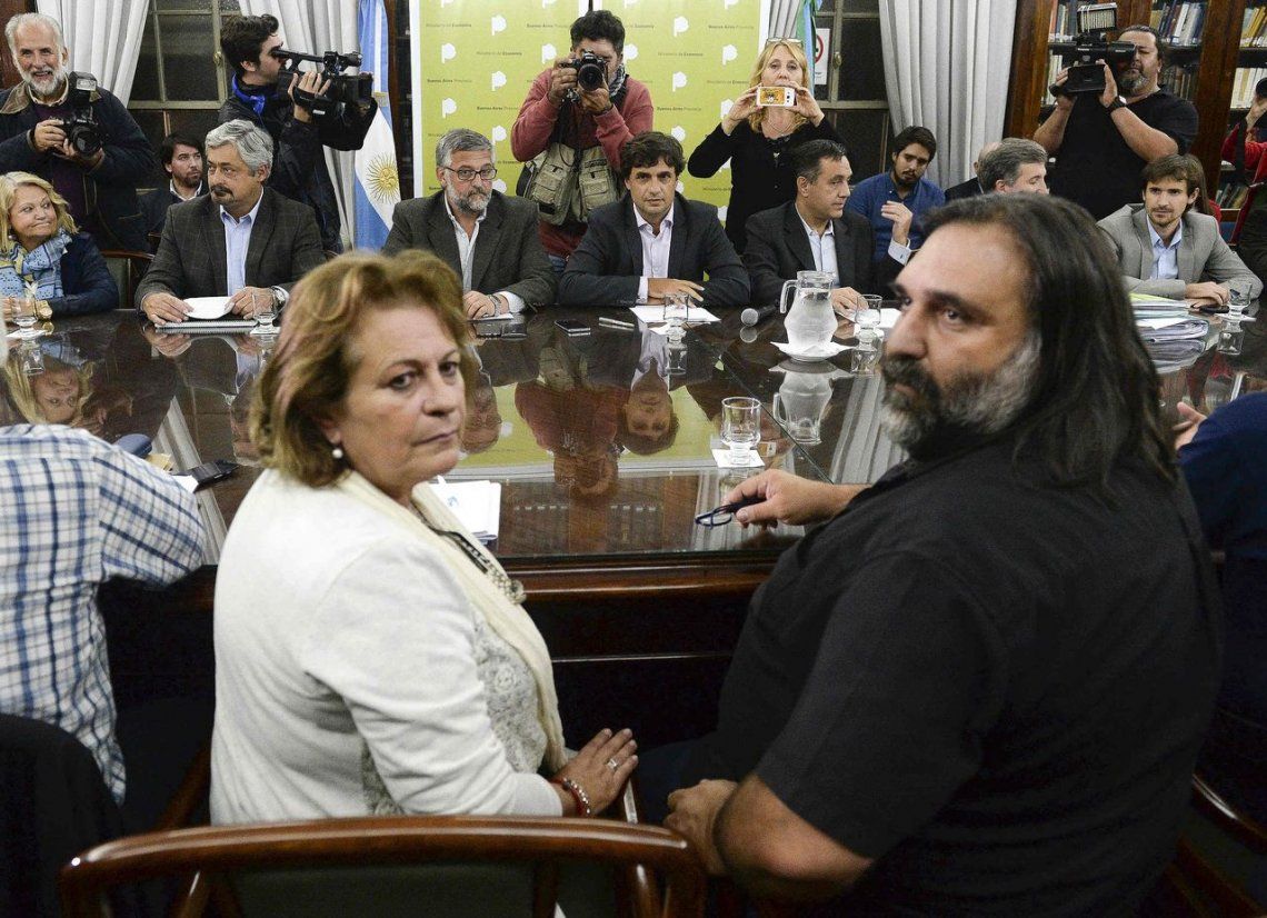 La Justicia obliga a Vidal devolver los descuentos a docentes de paro