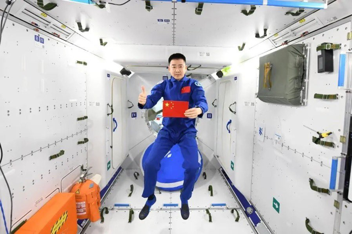 Récord: astronauta chino superó los 200 días en el espacio