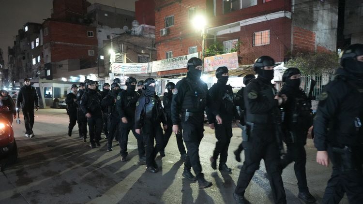 El operativo tuvo como objetivo combatir la venta de drogas y ordenar el espacio público.&nbsp;