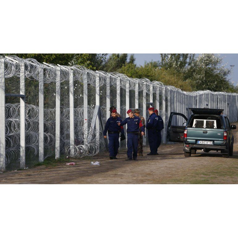 Hungría completó el muro anti-migrantes