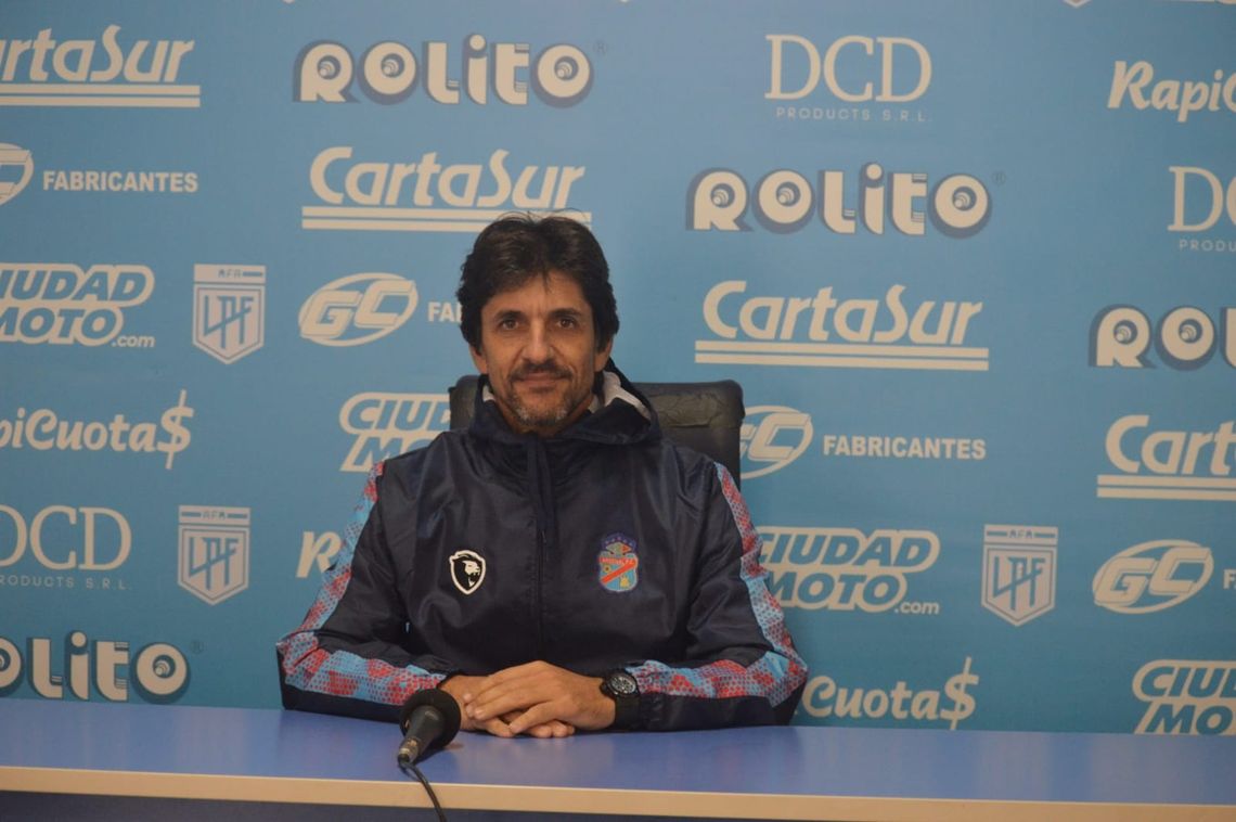 Federico Vilar dejó de ser el entrenador de Arsenal de Sarandí.