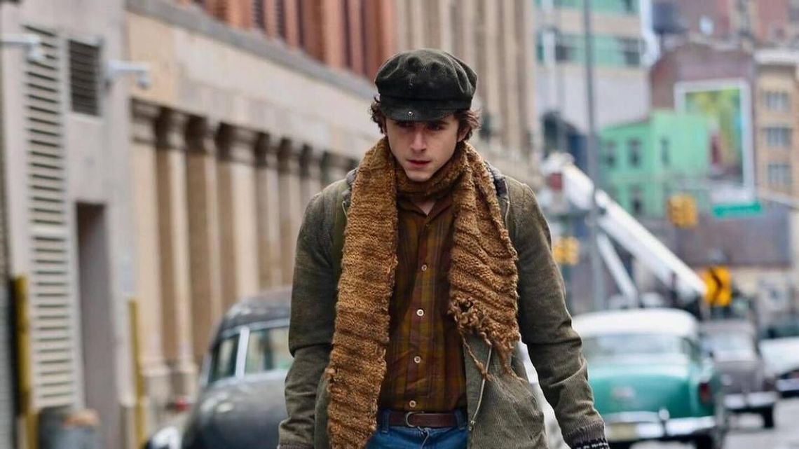 Timothée Chalamet, interpreta a Bob Dylan en “A Complete Unknown”.