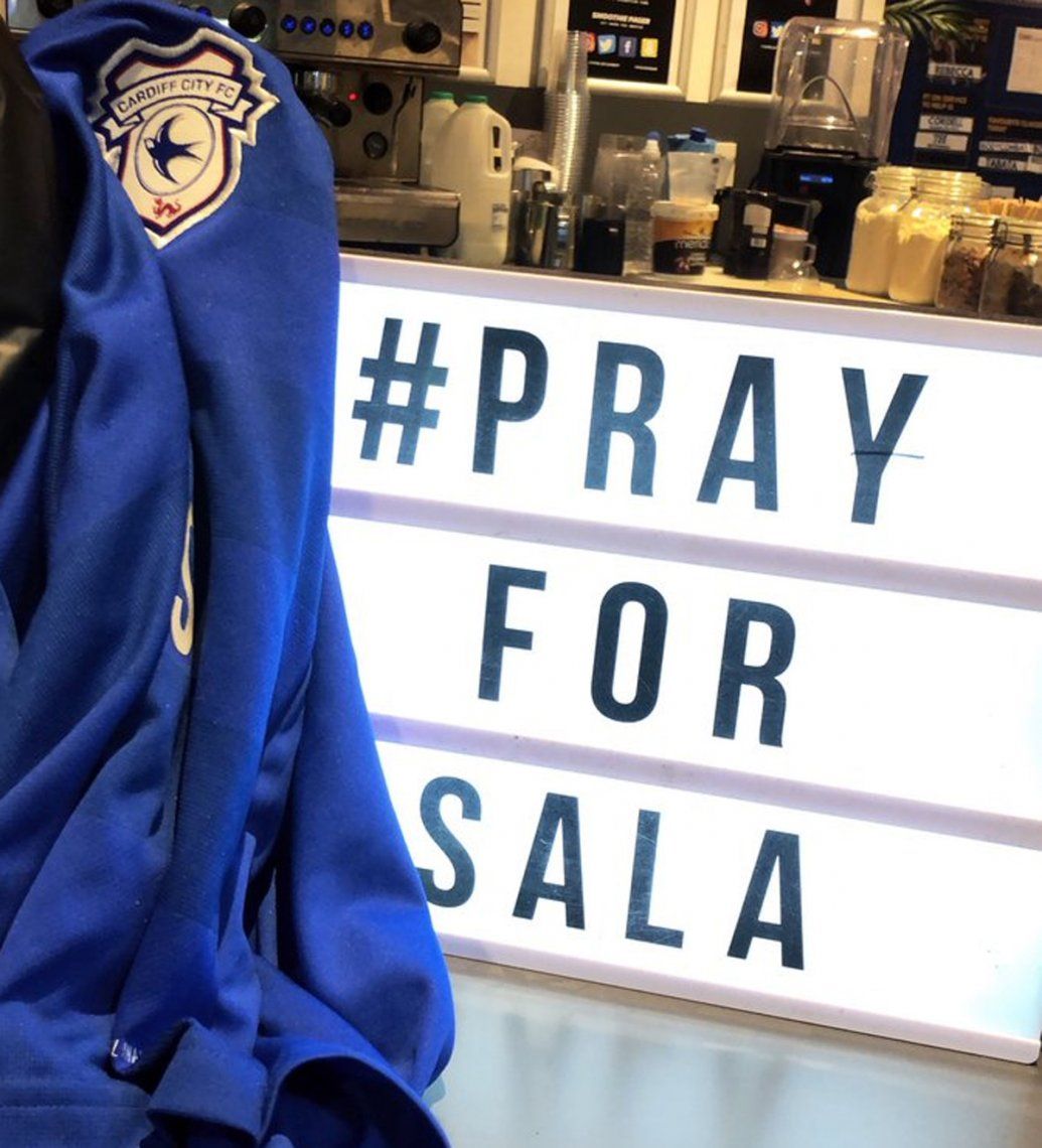 #PrayForSala: el desesperado pedido del mundo por la aparición del futbolista argentino