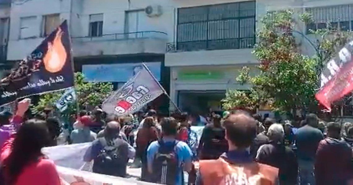 Avellaneda: los despedidos de Gaelle marcharon al Ministerio de Trabajo