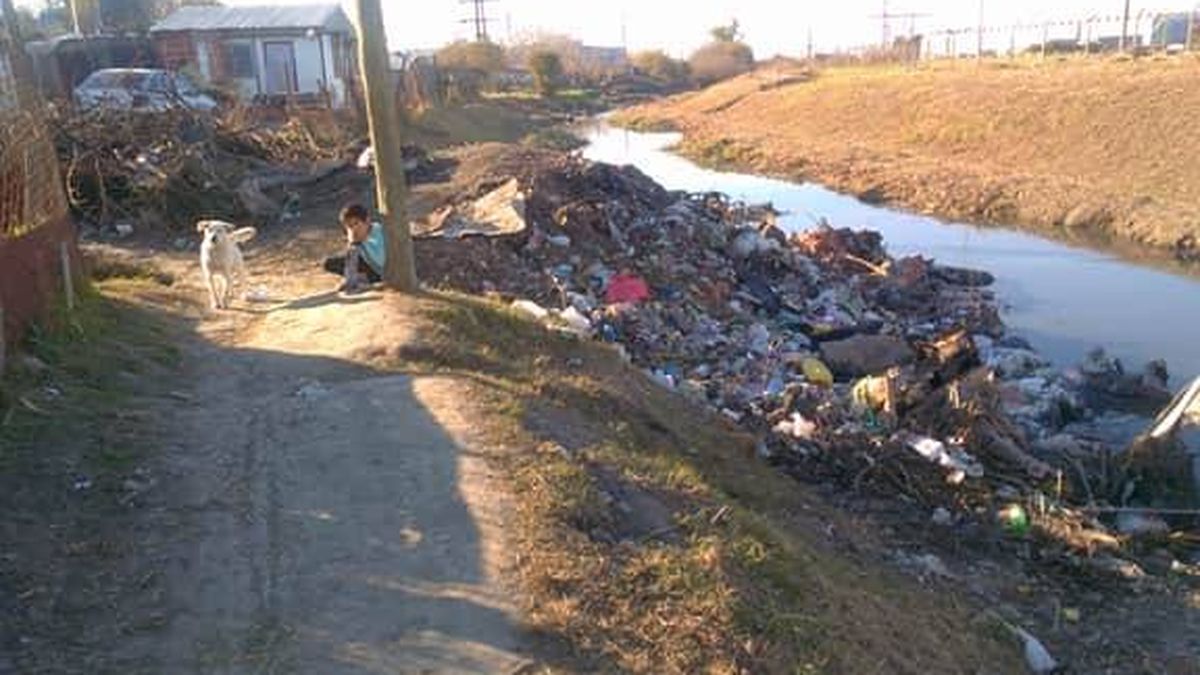 Denuncian Contaminación Del Arroyo Las Conchitas 