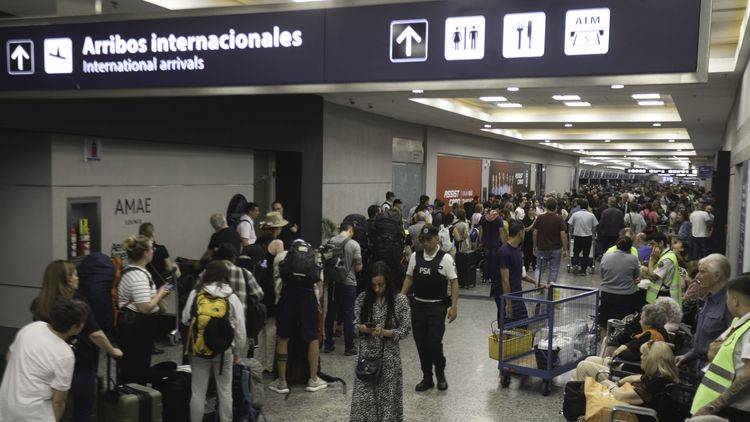 Se espera una jornada con complicaciones en los aeropuertos del país.