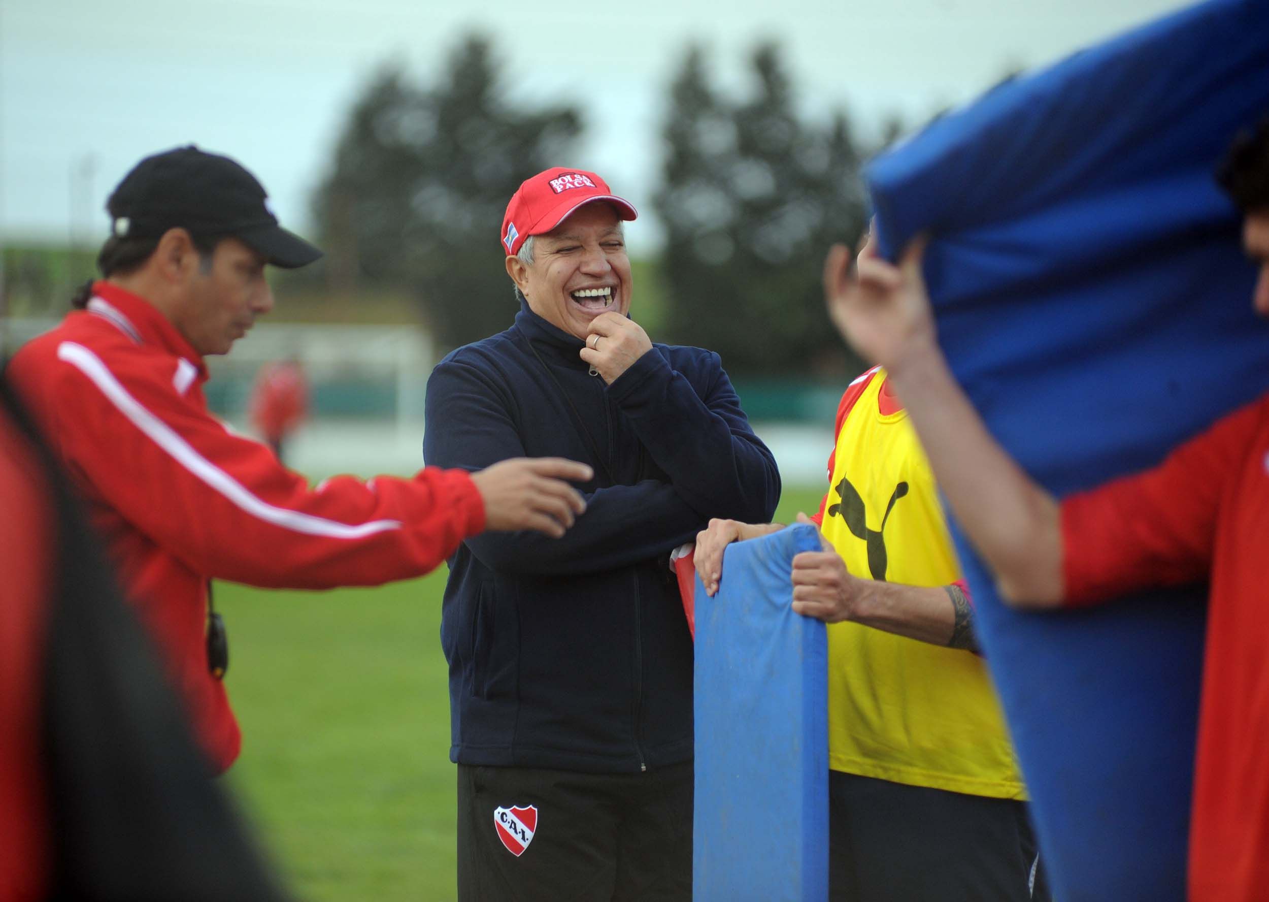 Eduardo Tuzzio y Cristian Tula vuelven ante Liverpool