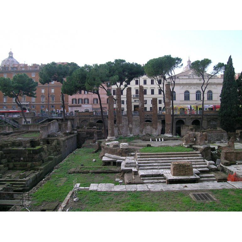 Julio César fue apuñalado en La Torre Argentina de Roma