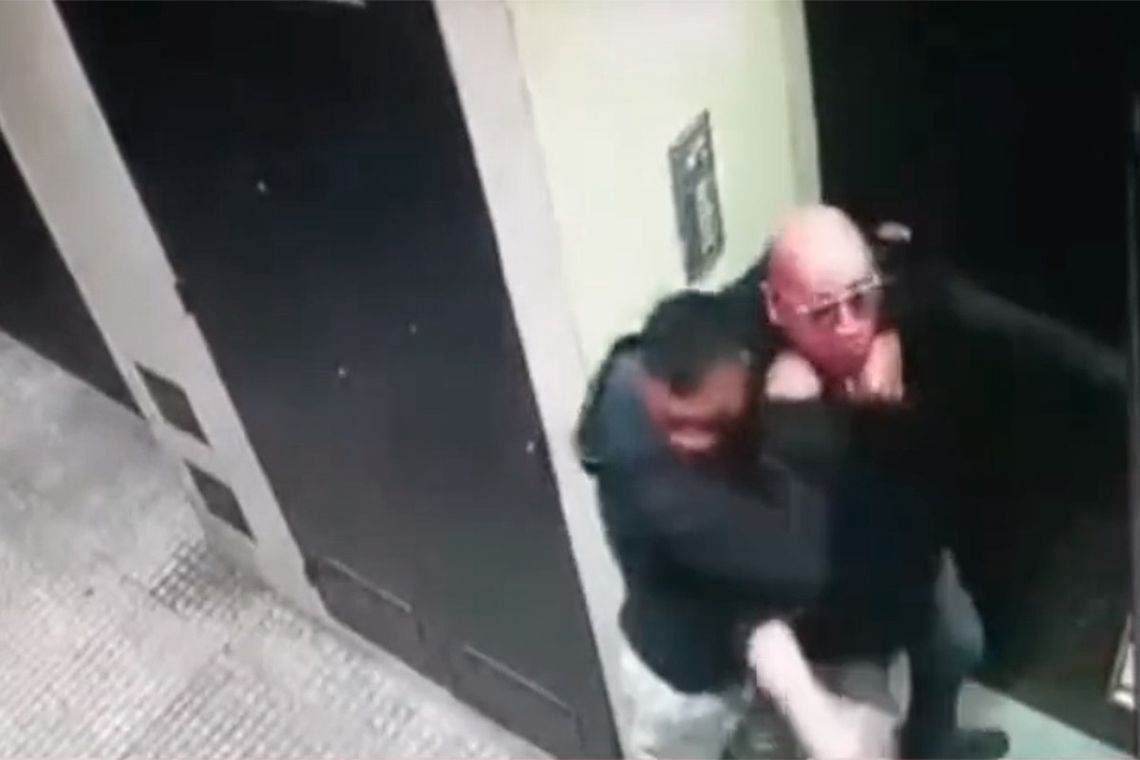 El hombre fue atacado por uno de los ladrones