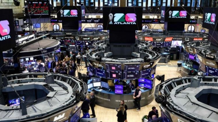 Los mercados internacionales profundizan su caída en medio de la persistencia del enfrentamiento entre Estados Unidos e Israel con Irán.&nbsp;