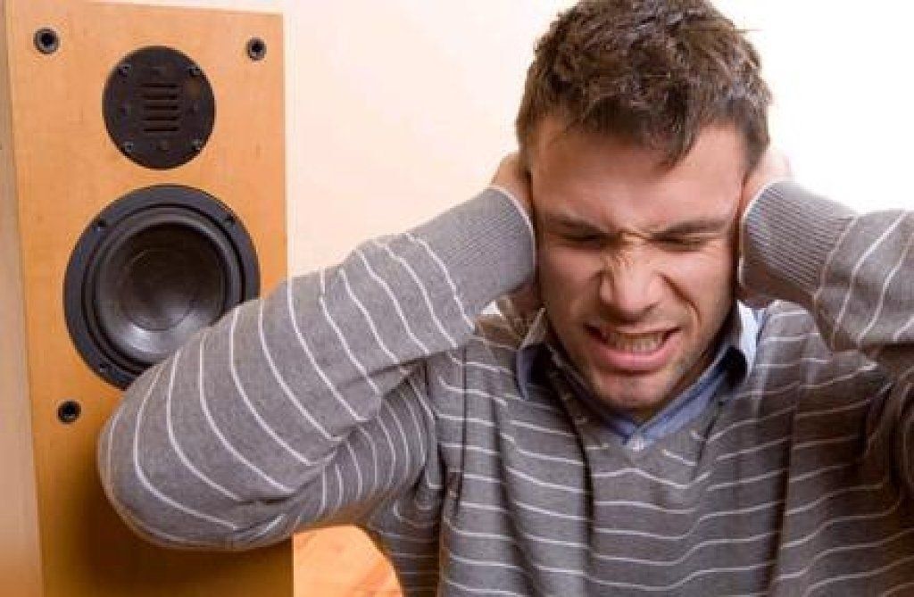 Qué es tinnitus, el mal que afecta a Eric Clapton