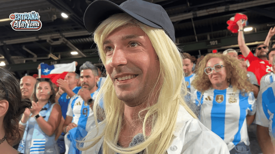 Caro Pardíaco alentando a la Selección Argentina