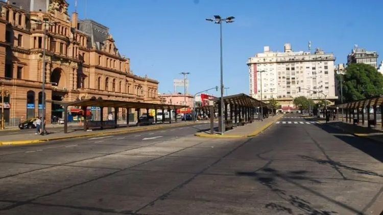 La UTA convocó al paro tras la falta de un acuerdo salarial con las cámaras empresarias.