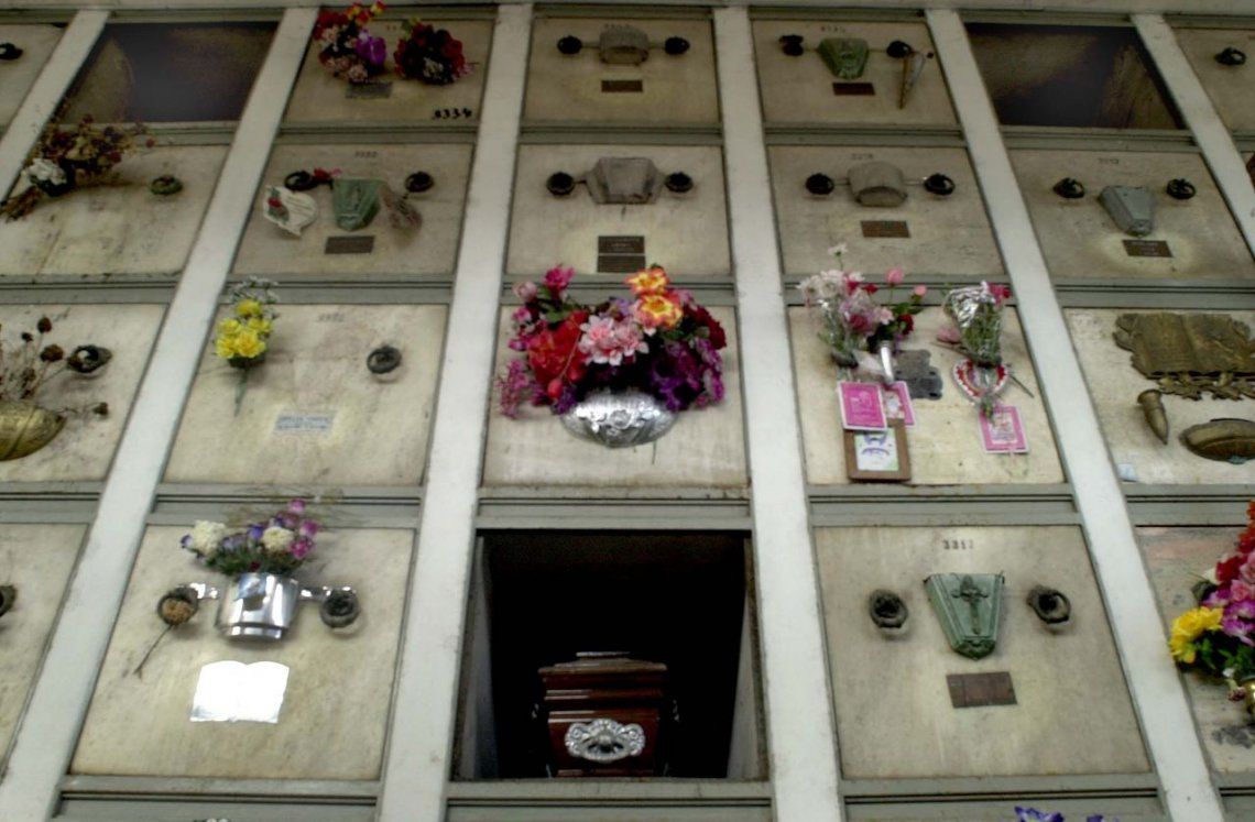 Neuquén: canjean nichos de cementerio por costillares de carne