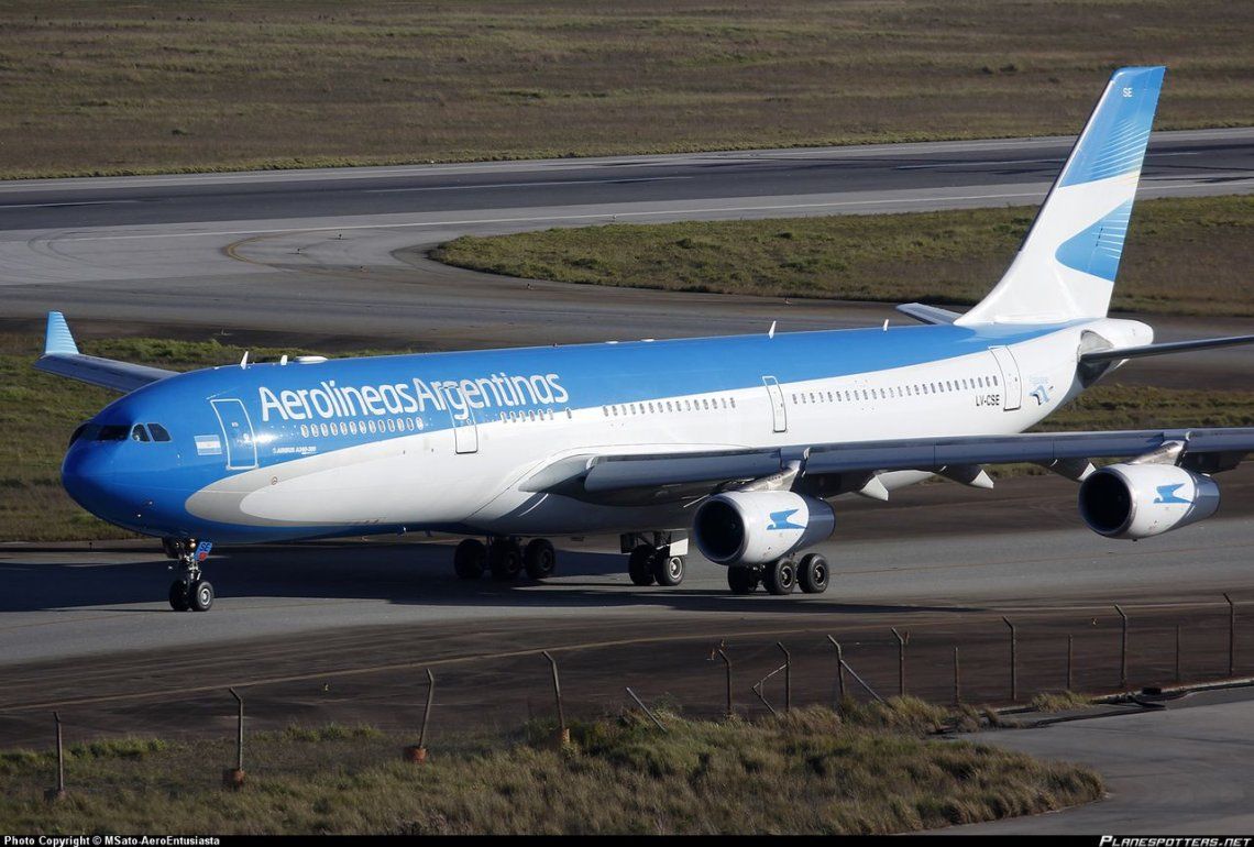 Gremios Aeronáuticos amenazan con un paro en Aerolíneas Argentinas para el viernes y el lunes en demanda de mejoras salariales