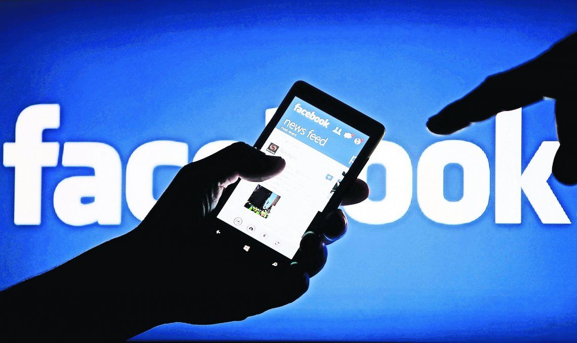 Facebook prueba su nuevo botón: el voto negativo