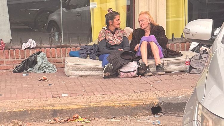Zulma Lobato, tirada en una calle de Paraná, Entre Ríos.