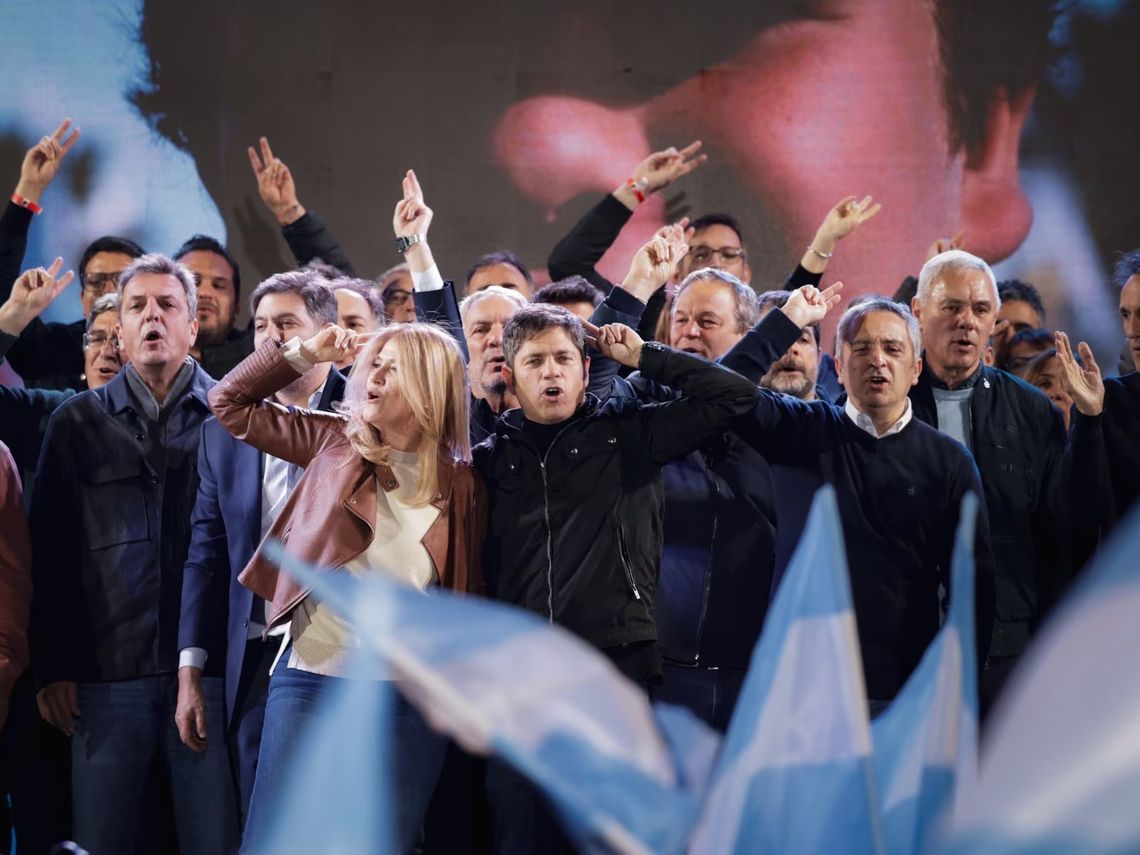 Fuerza Patria apuesta a ratificar la victoria en la Provincia y extenderla a otros distritos del país. Fuerza Patria apuesta a ratificar la victoria en la Provincia y extenderla a otros distritos del país.
