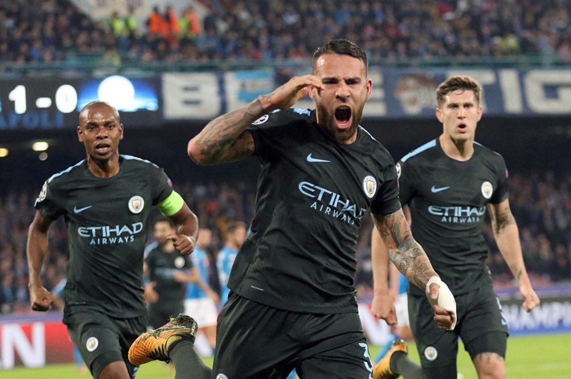 El City le ganó al Napoli con goles de Otamendi y Agüero