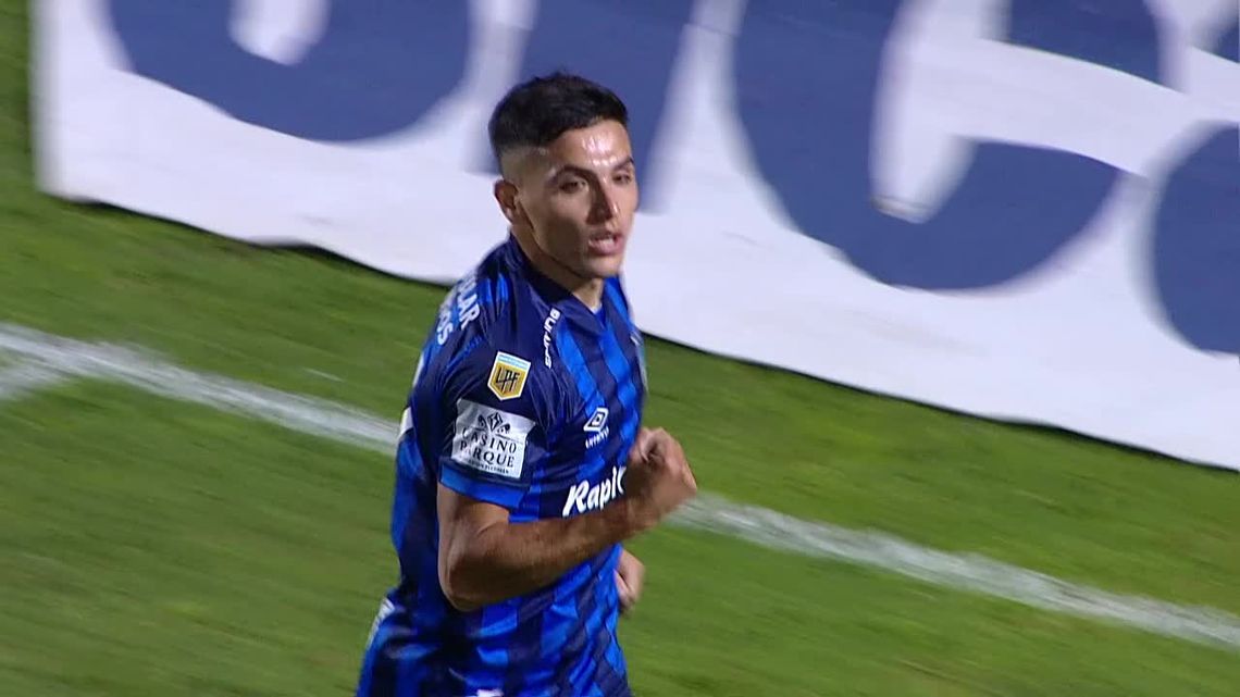 Mateo Coronel marcó el gol de la victoria de Atlético Tucumán