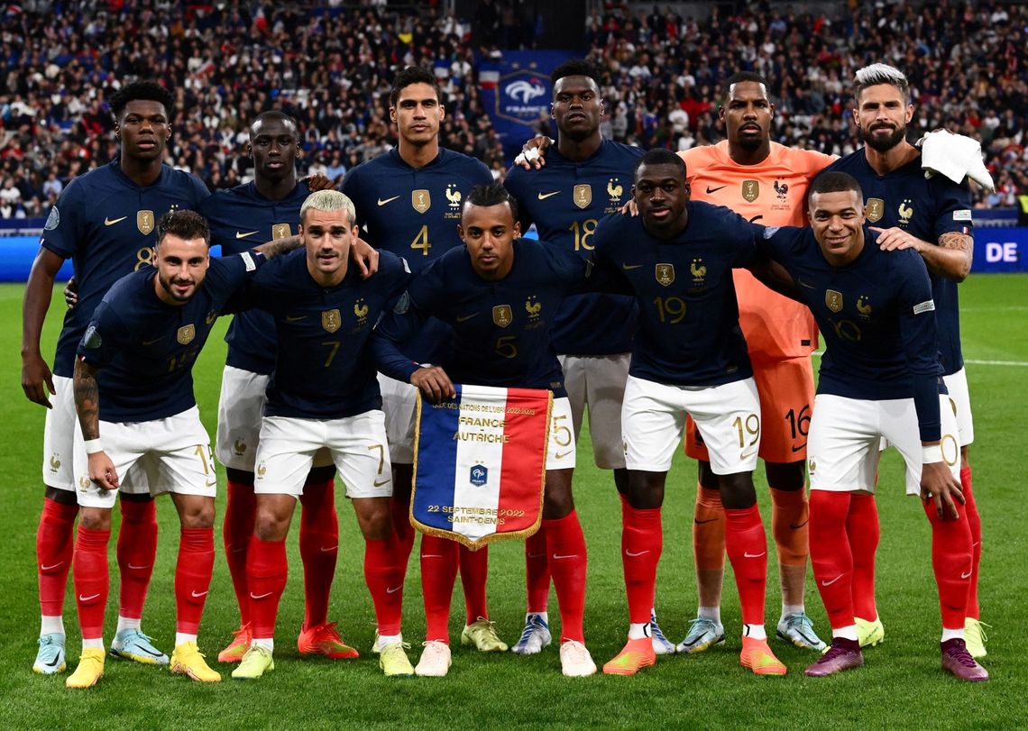 Francia arranca la defensa del título Mundial vs. Australia.