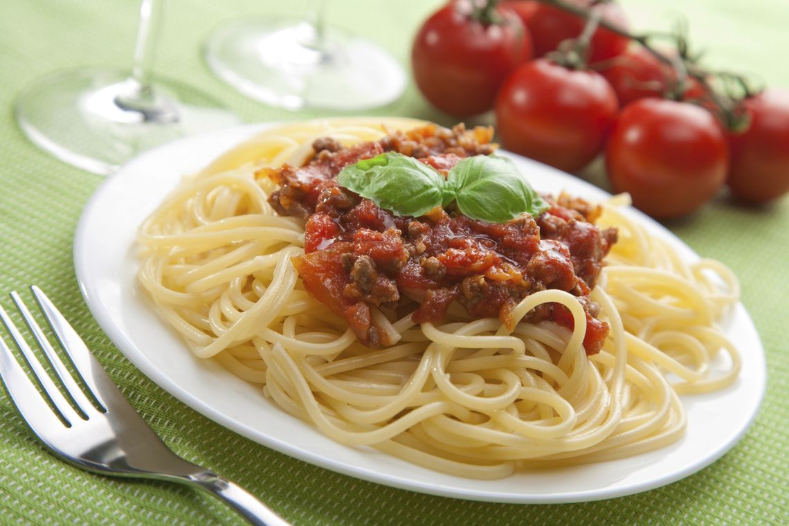 Italia: recomiendan cocinar la pasta con la hornalla apagada