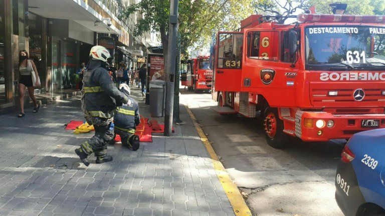 Palermo: una mujer de 47 años murió al caer por el hueco del ascensor. 
