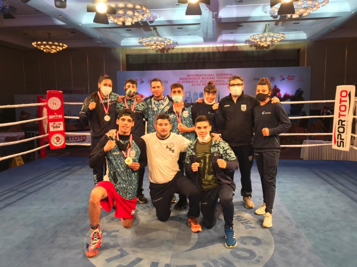 Boxeo: los exitosos púgiles argentinos regresaron de Estambul 