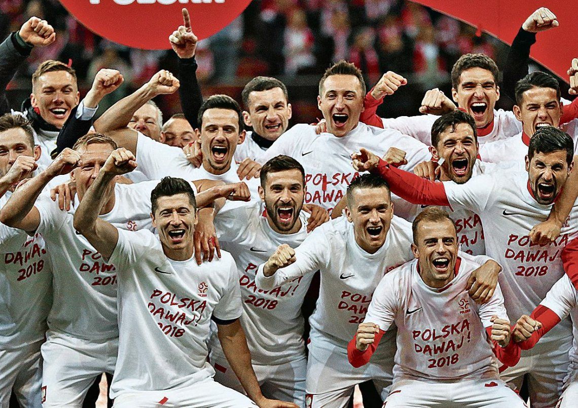 dEl loco festejo de los futbolistas polacos