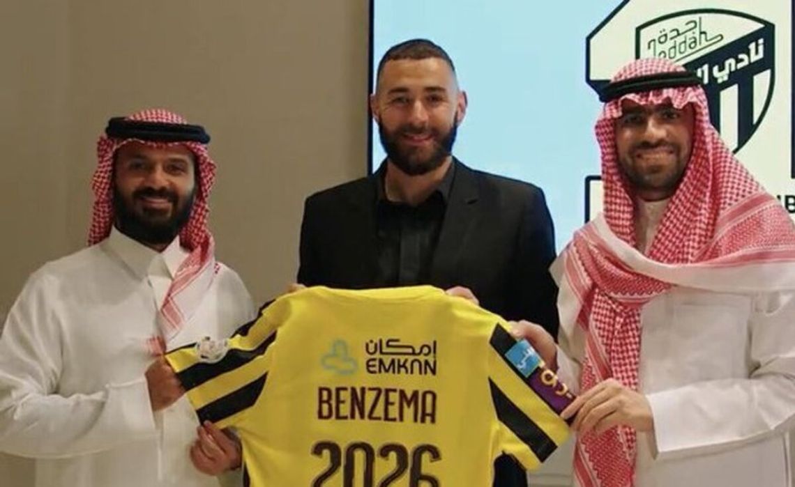 Karim Benzema llega a Arabia Saudita con un contrato récord.