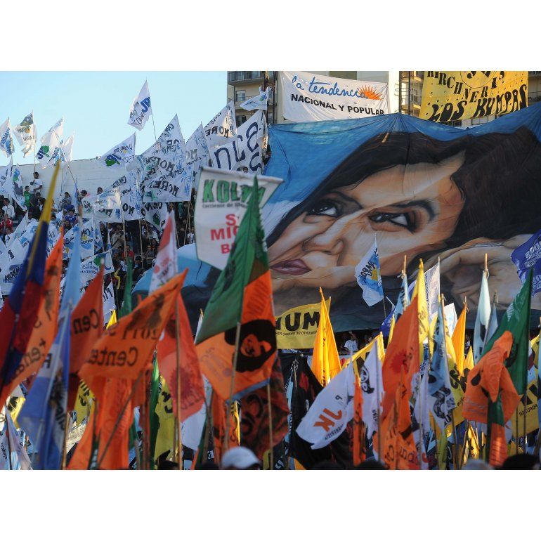 Maduro: Kirchner y Chávez son hijos de San Martín y Bolivar