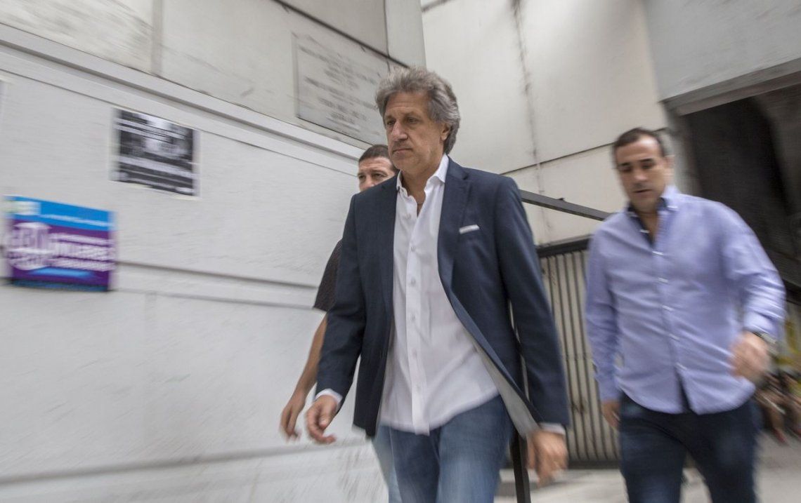 Marchi viaja a Rosario por las deudas de Newells: ¿no arranca la Superliga?