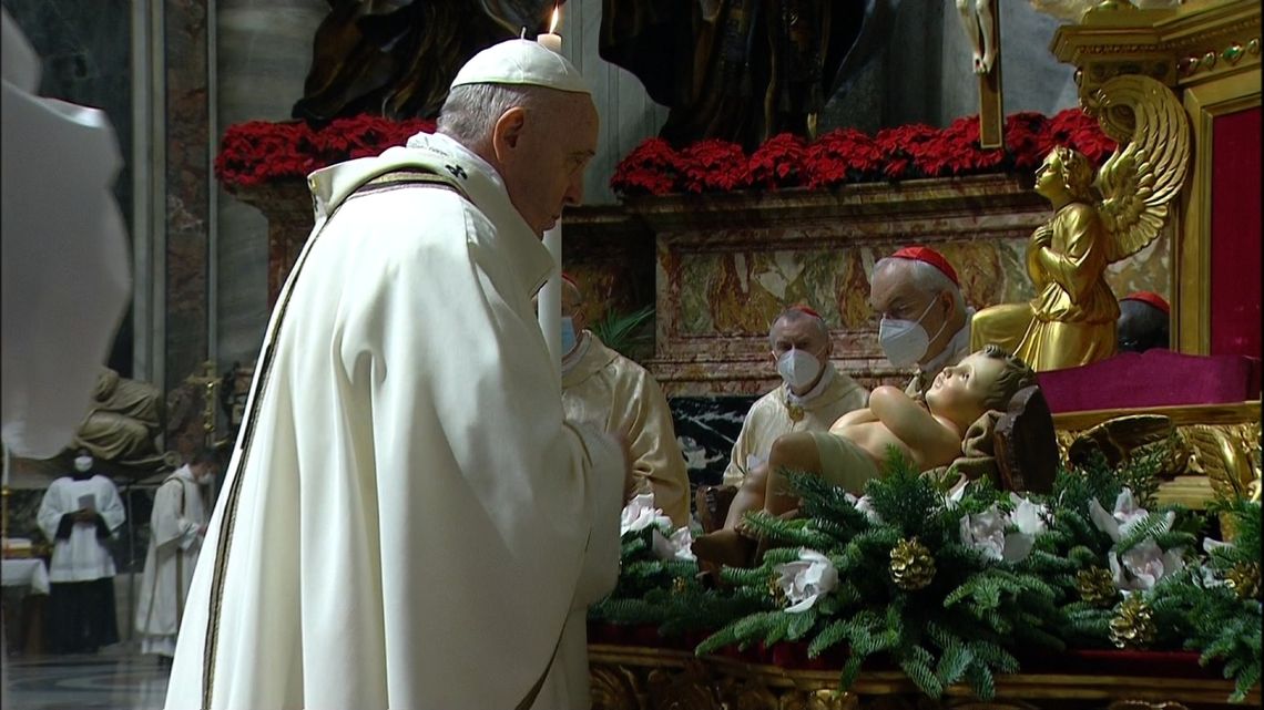 El Papa Francisco celebra la Misa de Gallo