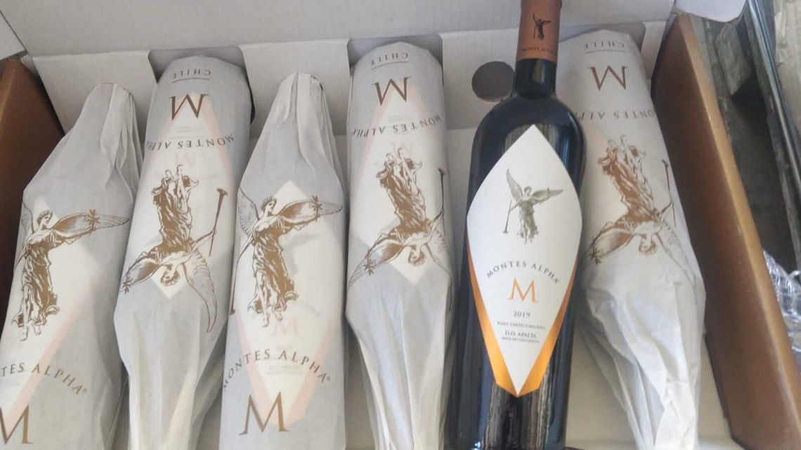 Aduana impidió el contrabando a Brasil de 9.288 botellas de vino de primeras marcas.