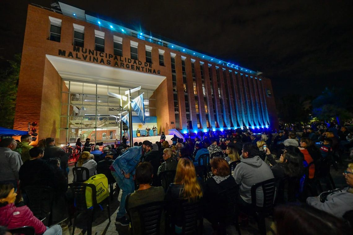 Malvinas Argentinas celebró el Día del Veterano y de los Caídos en la ...