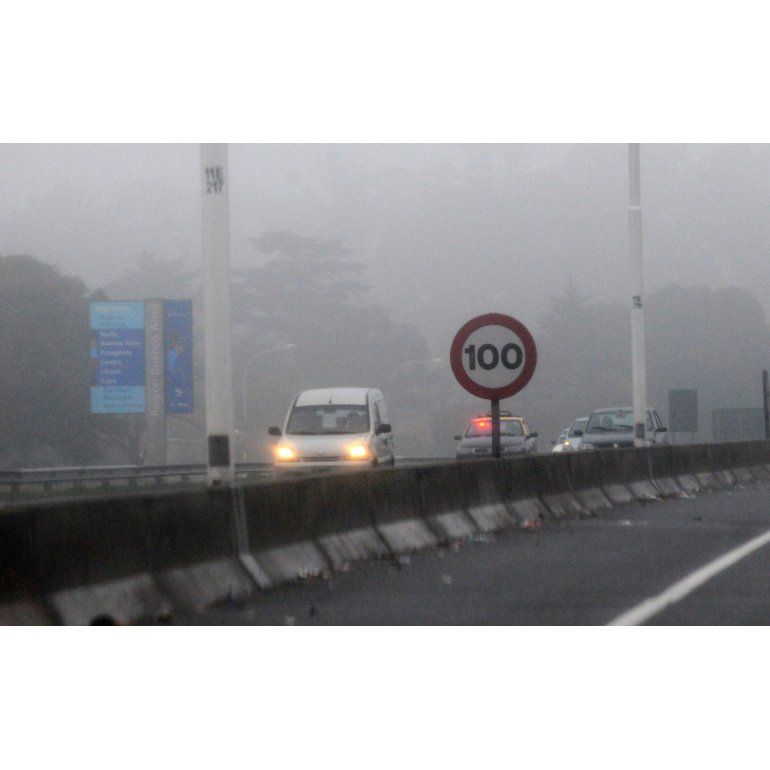 Otro día de alerta vial por bancos de niebla en accesos