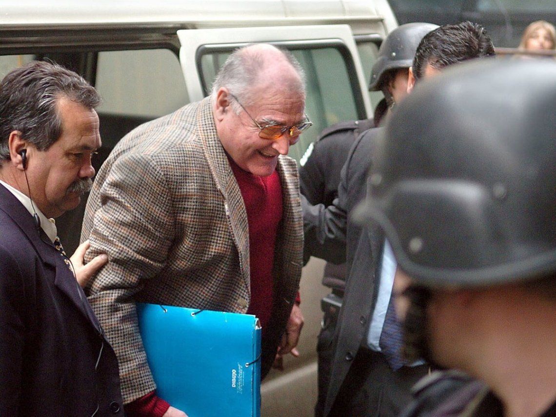 El represor uruguayo José Nino Gavazzo gozaba desde 2015 del beneficio de la prisión domiciliaria.