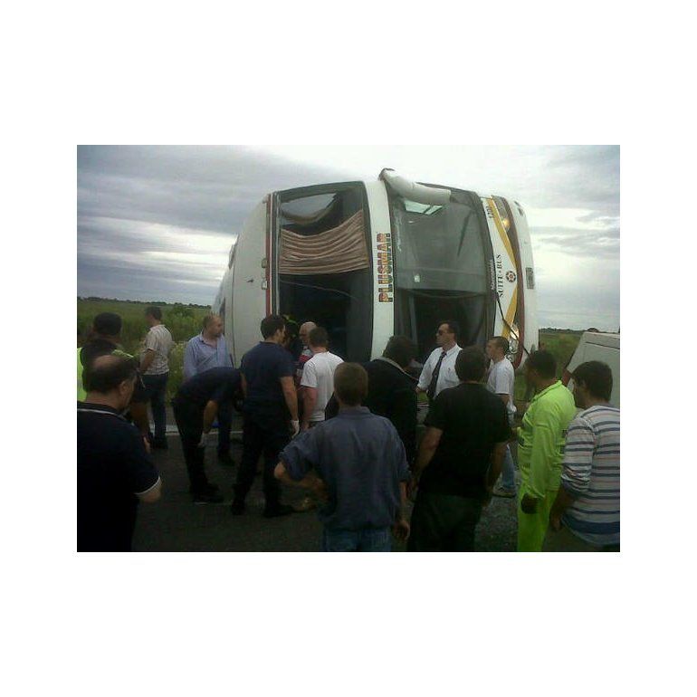 Ascienden a 22 los heridos por el vuelco del micro en la ruta 2
