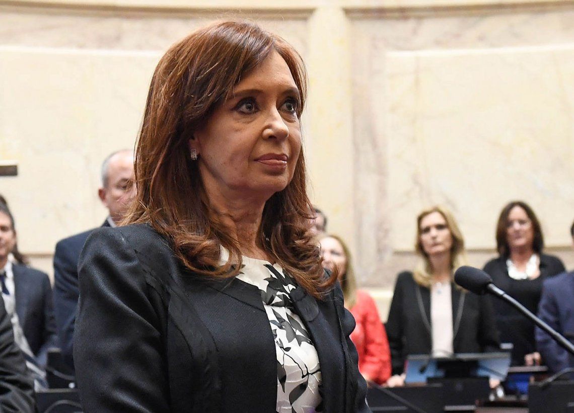 El Tribunal Oral 4 rechazó acumular las causas contra Cristina en un megajuicio